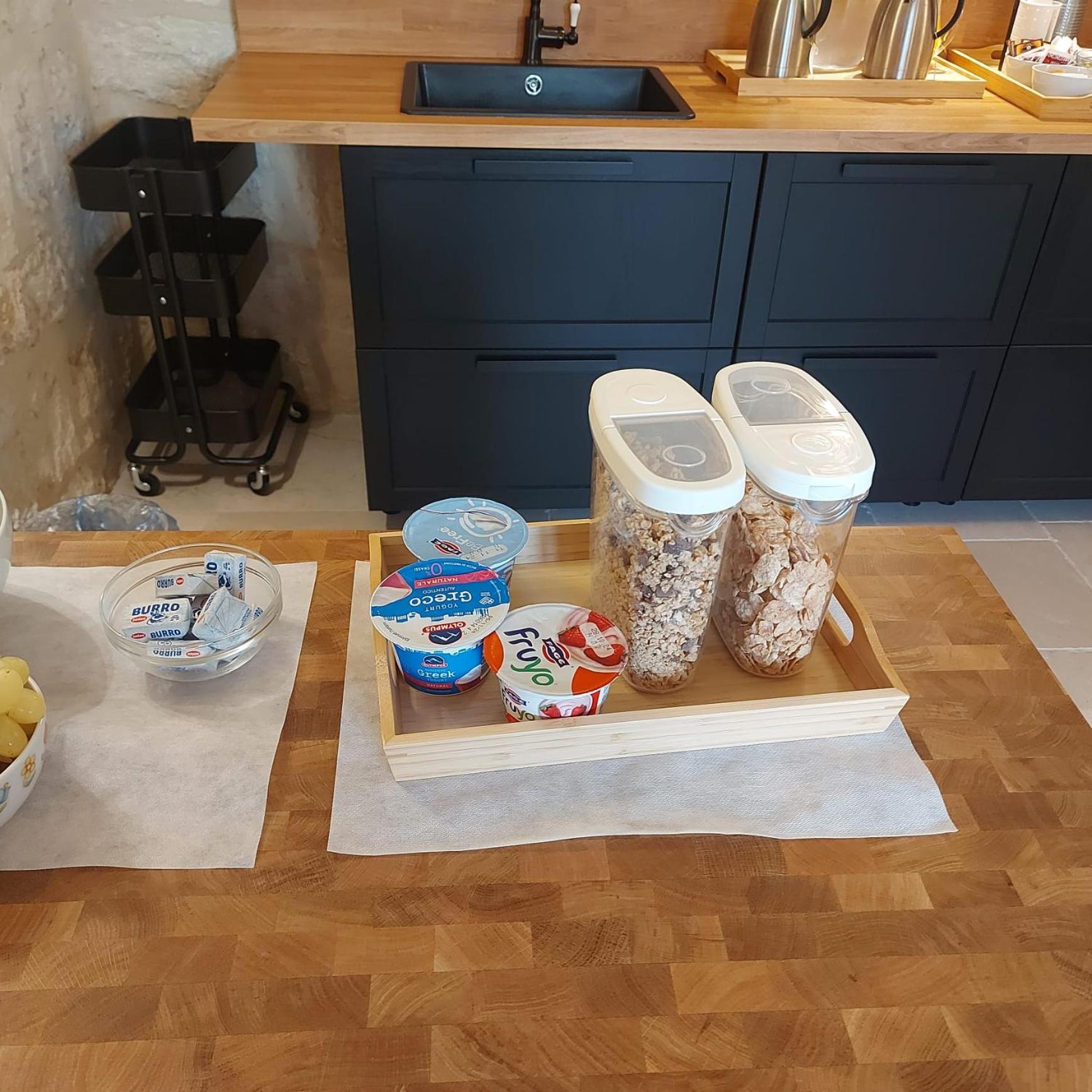 Palazzo Momi Bed and Breakfast Bari Buitenkant foto