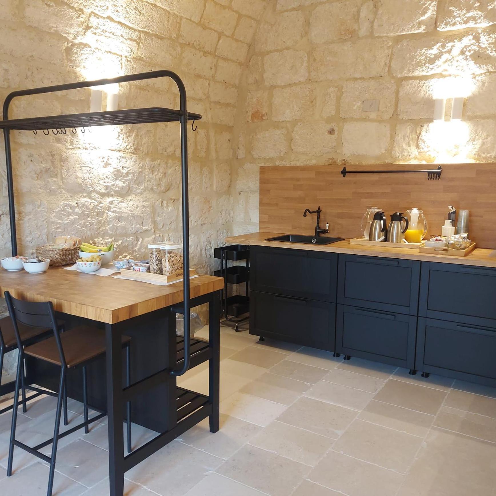 Palazzo Momi Bed and Breakfast Bari Buitenkant foto